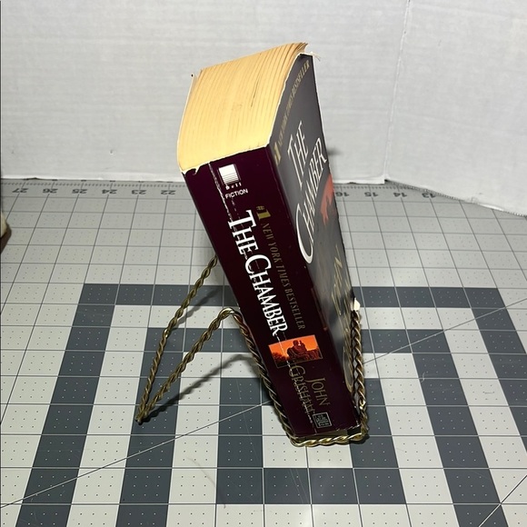 The Chamber by John Grisham Hardcover - Picture 2 of 7